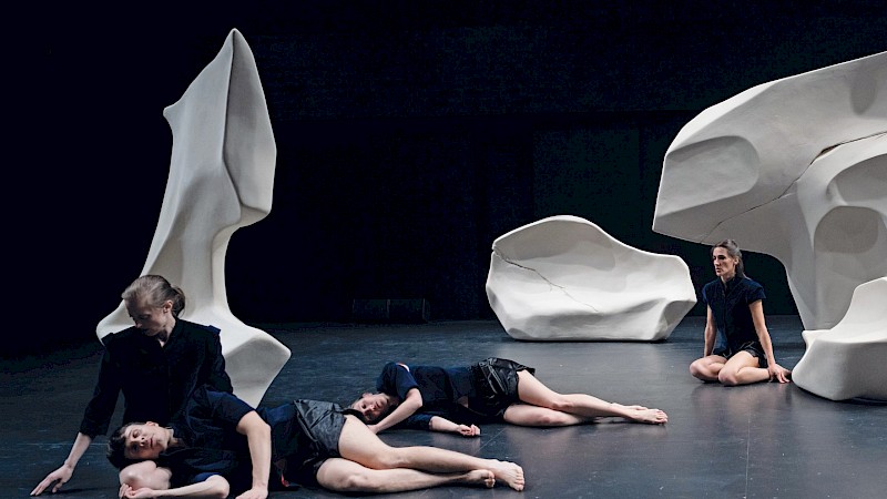 Arts Mouvementés
Yasmine Hugonnet